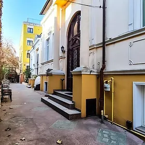 Hostel 5 Stars High