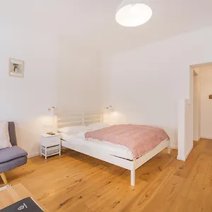 vintage-apartment-20.vienna-besthotels.com/