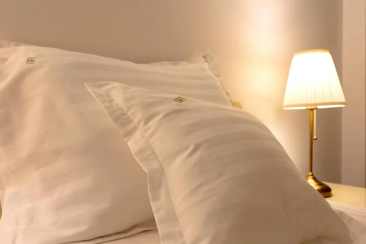 בוקרשט Hotel Sir Royal